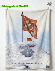 Hermès Premiers Pas Mountain Flag Print Flannel Throw Blanket IMG_5141